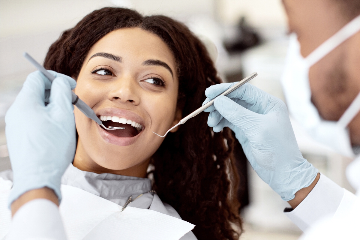 Do’s and Don’ts After Getting Veneers or Crowns